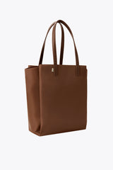 Resale The Commuter Tote in Maple